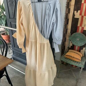 Et Tigre Long Sleeve Carson Wrap Dress  Abricot + Blue Colorblock Size XS/S New